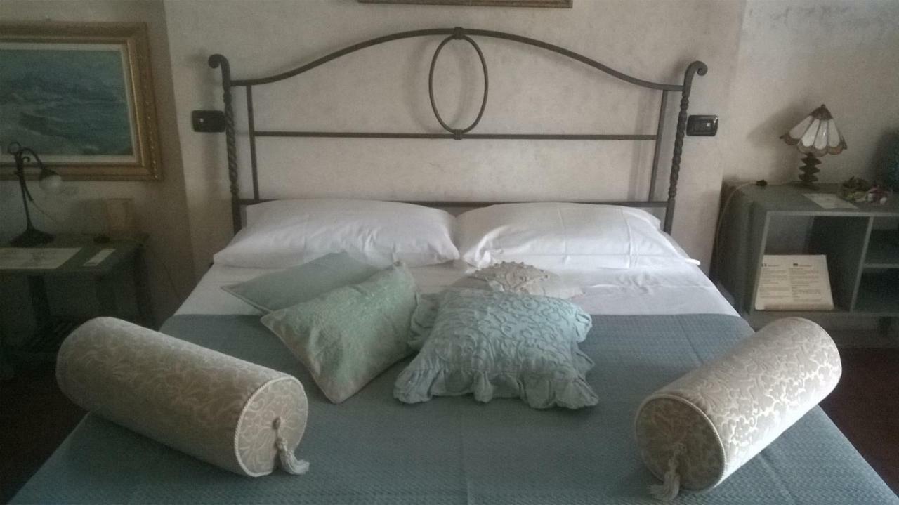 Bed And Breakfast Posserle Padenghe sul Garda Esterno foto